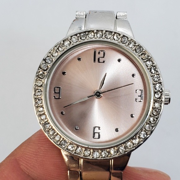 28MM Women's Watch Pink‎ Dial Crystal Bezel Gray Bracelet Band 7" New Battery - Picture 2 of 11